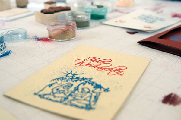 embossing-powder handicraft works